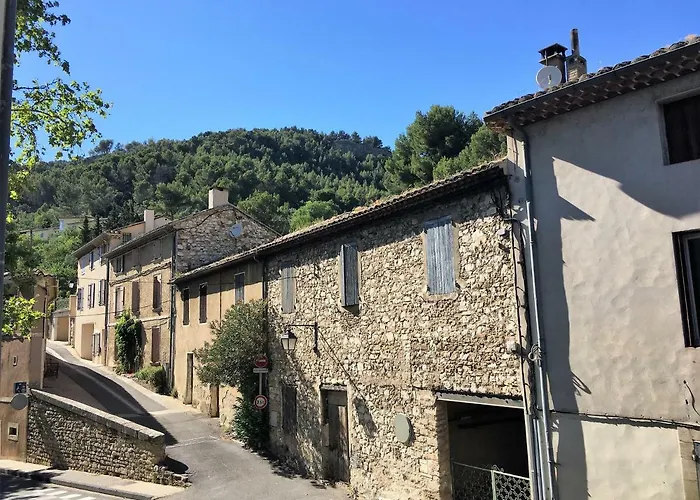 Sejour Authentique Et Provencal
